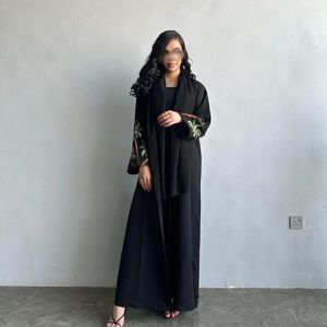 Vêtements ethniques Femmes Ouvert Abaya Kaftan Dubaï Turquie Brodé Solide Cardigan Robe Musulman Noir Caftan Mode MQ086