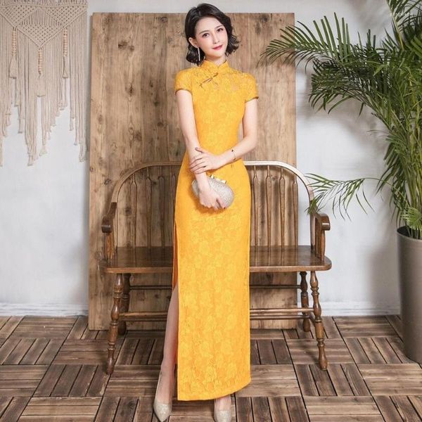 Ropa étnica Cheongsam de encaje amarillo de manga corta Vestido vintage sexy Trajes de boda Qipao elegante S a 5XL Rosa roja