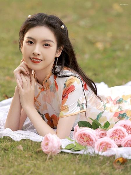 Vêtements ethniques Jeune style ancien Cheongsam haut de gamme Printemps et été Fille élégante à manches courtes Robe de tous les jours à grande fleur