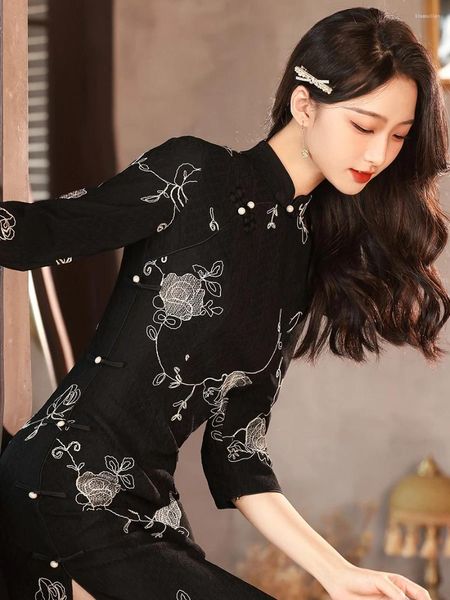 Vêtements ethniques Jeune National Fashion Elegant Black Broidered Composite Cheongsam Automne Robe de haute qualité améliorée