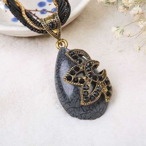 Etnische stijl Korte ketting Boheemse stenen rijst Kraal trui keten Trendy sieraden hanger voor vrouwen