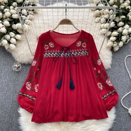 Etnische stijl Top damesveer vintage zware geborduurde bloemen met bloemen puff mouw losse allmatch pullover shirt blouse 240412