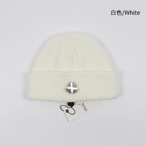 Europa, Amerika, herfst en winter Nieuwe hoed Groothandelsmerk Tide Brand Solid Color Knitted Hat Heren Dikke wollen hoed.