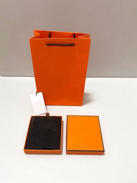 Europa América Diseñador Estilo de moda Naranja Impreso Patrón Carta Conjuntos de joyería Cajas Collar Pulsera Pendientes Caja de anillo Bolsa de polvo Bolsa de regalo