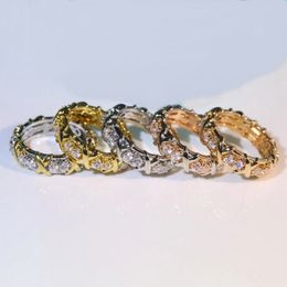 América America Fashion Style Lady Women Brass Grabado T letra 18 km chapado en oro dieciséis diamantes de piedra anillos de anillo de anillo US6-US9265L