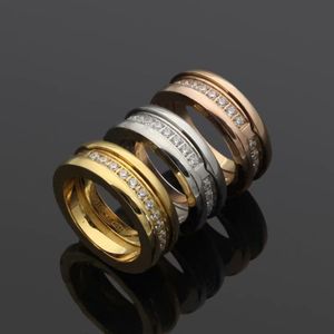 Europe Amérique Mode Style Hommes Dame Femmes Titane Acier Gravé Initiales Unique Cercle Diamant Gear Anneaux US6-US10 3 Couleur