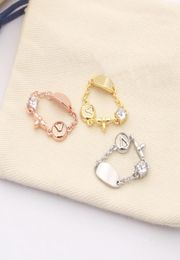 Europe America Style Fashion Anneaux Lady Womens Gold / Silver / Rose Color Metal Gravé Hollow Out Single Diamond 18K Gold Plated Chain Ring M003808299343