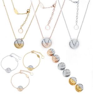 Europe America Bijoux Ensembles Lady Womens Or / Silver / Rose-Couleur-Couleur Engraissement V ContremiS Gold Coin Charm Collier Bracelet Boucles d'oreilles M69589 M69643 M69664