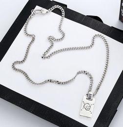 Europe Amérique Rétro Hommes Dame Femmes Argent Plaqué Longue Chaîne Collier Avec Gravé G Initiales Crâne Fantôme Spectre Square5805976