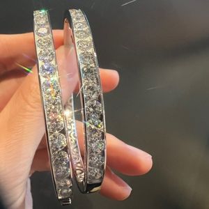 Europe et Amérique Mode Hotsale 925 Sterling Silver Bling Moissanite Diamant Bracelet Bracelet pour les femmes pour la fête de mariage Beau cadeau