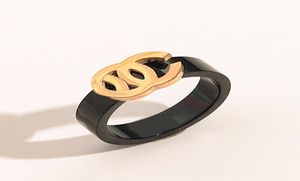 Europa en Amerika Luxe sieraden Designer Itemringen Women Love Charms Wedding Supplies 18K Gold Croted Stainless Steel Ring Fine66661641