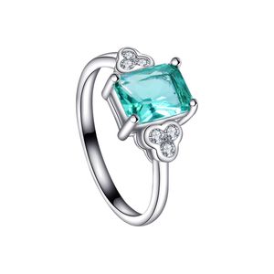 Europe et Amérique S925 Sterling Silver Hot Sale Grand-mère Emerald Classic Square Diamond Bague de fiançailles pour hommes et femmes