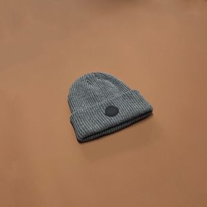 Gorro de punto a la moda de Europa y Estados Unidos con logotipo de vinilo, fabricación 100% acrílica, gorro tejido de alta artesanía