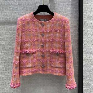 Europa en de Verenigde Staten dames 2024 winter nieuwe Ronde hals Lange mouw enkele rij knopen oranje roze mode Het tweed jasje