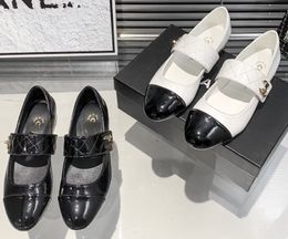 L'Europe et les États-Unis Xiaoxiang Temperament Toutes les petites chaussures en cuir à la mode Casual Flat Single Shoes Semelle extérieure en cuir