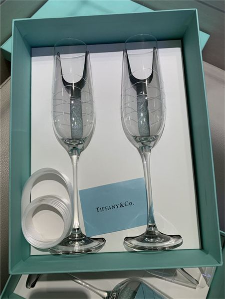 Europe Crystal Glass Cup Goblet sans plomb Verres à vin de luxe Verres à champagne Creative Anniversaire Verres de mariage avec boîte-cadeau 210326