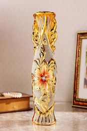 Europe Gold plaqué Vase en porcelaine de givre Vintage Vintage Vase de fleurs en céramique avancée pour le couloir de la salle Décoration de mariage à la maison8852431