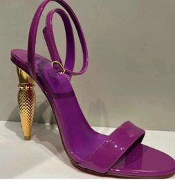 Zapatos de mujer de Europa, sandalias, las últimas zapatillas de tacón alto para mujer, zapatos de boca de pez de moda, diseño de tacón dorado en forma especial, tallas multicolores sexy 35-41