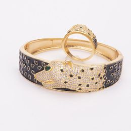 Hiphop européen américain dominateur micro incrusté de zircon noir émail léopard boucle bracelet à la mode animal hommes bracelet léopard accessoires personnalisés