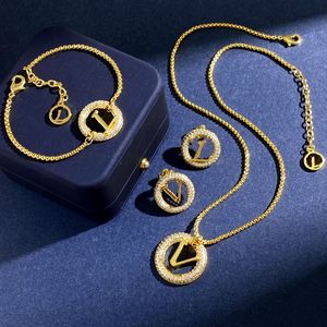 Collier en argent et or diamant rond lettre L pendentif cuivre colliers Bracelet femmes mode boucles d'oreilles Cool Style ensemble de bijoux cadeaux HLVS7