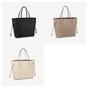 Mode européenne et américaine 2021 Vintage PU Rivet Sac à bandoulière Advanced Sens Minority-Sac Style occidental All-Match Sac incliné pour femmes