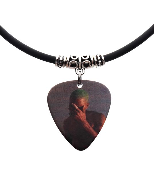 Européen et américain Hip-Hop Band guitare Pick pendentif collier pour hommes et femmes en cuir corde haut de gamme bijoux de charme