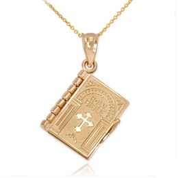 La personnalité rétro hip-hop à la mode européenne et américaine peut ouvrir le pendentif collier de croix de la religion biblique