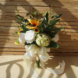 Mariée de simulation de style coréen européen et américain tenant des fleurs Sen fausse fleur naturelle pivoine rose fournitures de mariage