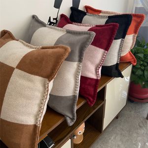 Designer de style de luxe européen et américain H Cover d'oreiller couvercle coussin en laine en cachemire, canapé, tase d'oreiller décorative de salon de salon de bureau