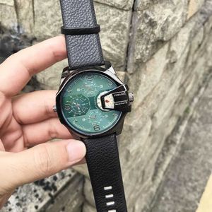 Montres pour hommes européens et américains 2021 nouvelle tendance de cadran surdimensionné style Sen explosif fête étudiante de rue montre électronique non mécanique