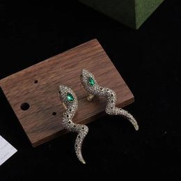 Europese en Amerikaanse Retro Snake Oorbellen Vrouwelijke oorbellen.Valentijnsdag Bruiloft Bruid Cadeau Designer Sieraden Beste kwaliteit
