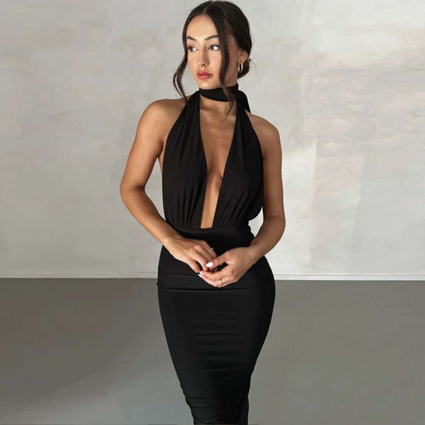 Vêtements féminins de style européen et américain 2023 Été nouveau produit à la mode et sexy Deep V Backless Pleed Slit Robe en gros pour le commerce extérieur