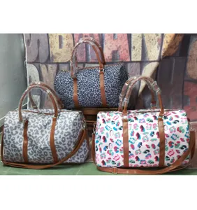 Sacs de voyage européens et américains sac de voyage imprimé léopard coloré mode sacs de poussette pour femmes court voyage Portable en gros