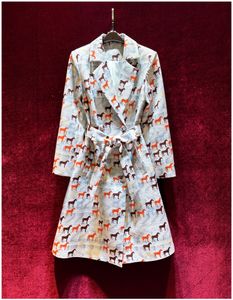 Robe européenne et américaine pour femmes, nouveau costume d'hiver, col, manches longues, imprimé cheval, Double boutonnage, Trench-Coat à la mode, 2023