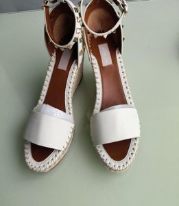 Europese grote naam luxe goederen stijl dames039S sandaal fijne hakschoenen sandalen formeel geweven sole echt leer meer colo549234444