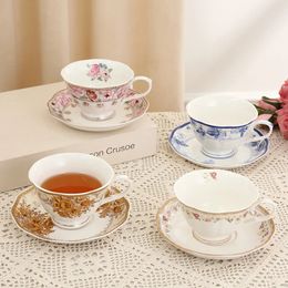 European Bone China Coffee Cup en Saucer Set Home English Vintage Ceramic Breakfast Tea Milk Gift 240510