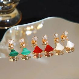 Boucles d'oreilles en forme d'éventail de Fritillaria blanche classique européenne, ensemble de diamants plaqués argent 925, jupe, bijoux de marque Premium pour femmes