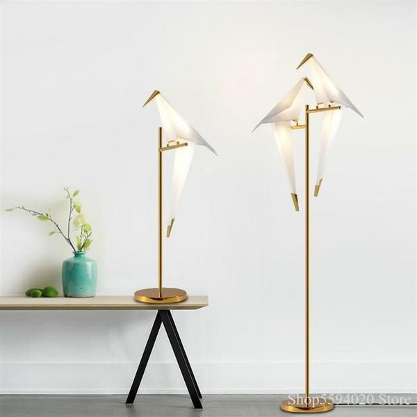 Lámpara de pie de papel de pájaro de diseño europeo, lámpara de mesa Vertical posmoderna para dormitorio, mesita de noche, sala de estar, sofá, 209J