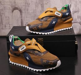 baskets Chaussures de course Classic Fashion Chaussures décontractées respirant confortable imprimé tête ronde épaisse semelle Business Casual Walking Logs