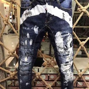 Européenne DSQ Marque Hommes Italie Jeans Pantalon Hommes Denim Denim Doux Pantalon Trou Trous Blanc Bleu Stripe Pants pour 136 210716