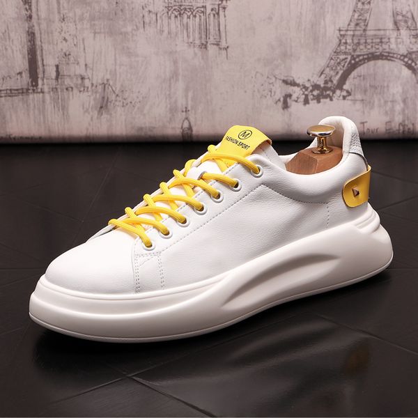 Mode européenne Casual Chaussures Printemps Automne Marque Designer Coins En Cuir Blanc Baskets Plateforme Formateurs Bout Rond Mâle Marche Mocassins X232