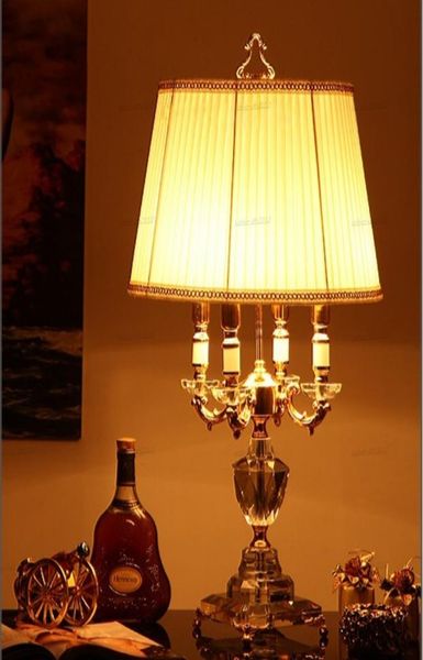 Lampes de table en cristal LED européennes abat-jour en tissu moderne lampes de bureau lampes de chevet de salon luminaires de décoration intérieure de lecture 3216060