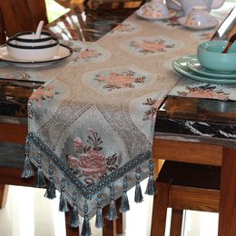 Lumière européenne luxe Style chemin de Table brodé Table à thé meuble TV nappe gland commode Table drapeau couverture anti-poussière