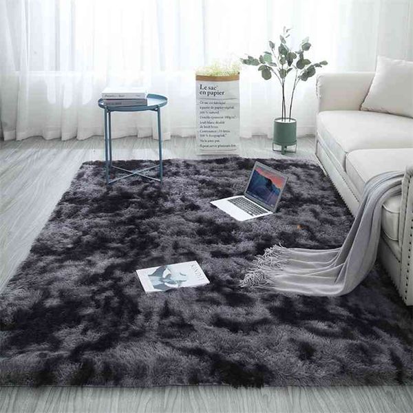 Tapis de chambre à coucher de mode de cheveux longs européens Tapis de chevet de la baie vitrée Personnalité lavable Tapis de salon de couleur dégradé 210626