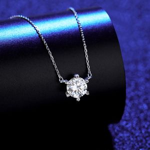 Europees Minimalistisch ontwerp Mosan Diamond S Sier Pendant Fashion Women Super Sparkle Gemstone Exquisite Necklace Jewelry