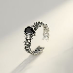 Diseño retro europeo gota de agua circón S925 anillo de plata esterlina mujeres marca personalizada brillante 3A pistola de circón anillo negro anillo femenino encanto regalo de la joyería del partido