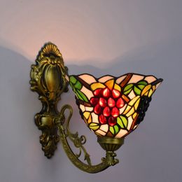 Lampes murales en verre à tête unique de Style Tiffany, éclairage mural pour Bar, Club, allée, balcon, décoration de raisin coloré américain TF064