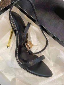 Sandales à talons hauts European Roman Classic Sexy, tendance de la mode, embellissement boucle dorée, avec boîte, grandes chaussures pour femmes 35-43