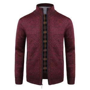 Taille européenne commerce extérieur hiver col montant à manches longues pour hommes avec pull cardigan en peluche et épais pour la chaleur des hommes et gros pull tricoté pour hommes