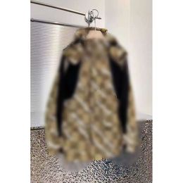 Station européenne Autumnwear Femmes 2023 Nouveaux produits européens mode coréenne Version coréenne Loue lettre imprimée coat à capuche femme SDS